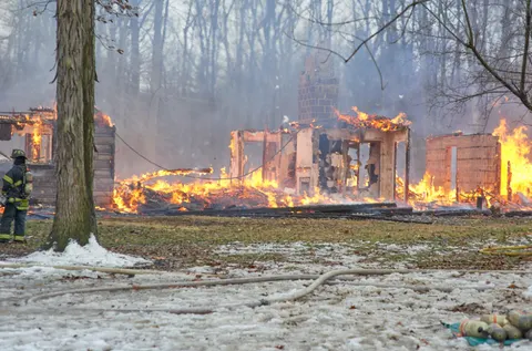 Propagación del fuego en la vivienda por incendio en Quilpué
